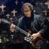 Ο ΤΟΝΥ ΙΟΜΜΙ ΕΞΗΓΕΙ ΓΙΑΤΙ ΟΙ BLACK SABBATH ”ΕΙΝΑΙ ΟΛΟΙ ΝΕΥΡΙΚΟΙ” ΠΡΙΝ ΤΗΝ ΤΕΛΕΥΤΑΙΑ ΤΟΥΣ ΕΜΦΑΝΙΣΗ